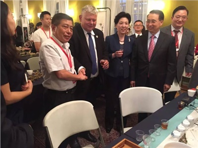 向世界展示中國非遺文化，湘益茯茶亮相湖南波蘭、捷克非遺交流周